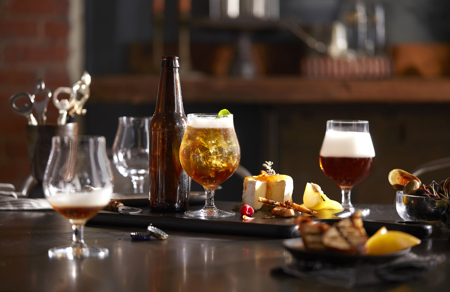 Set 4 Copas Cerveceras Stemmed Pilsner 370 ml - Locos por la Parrilla